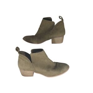 American Eagle Ankle Boots 6.5 Olive Green Cutout Faux Suede Stacked Heel Bootie